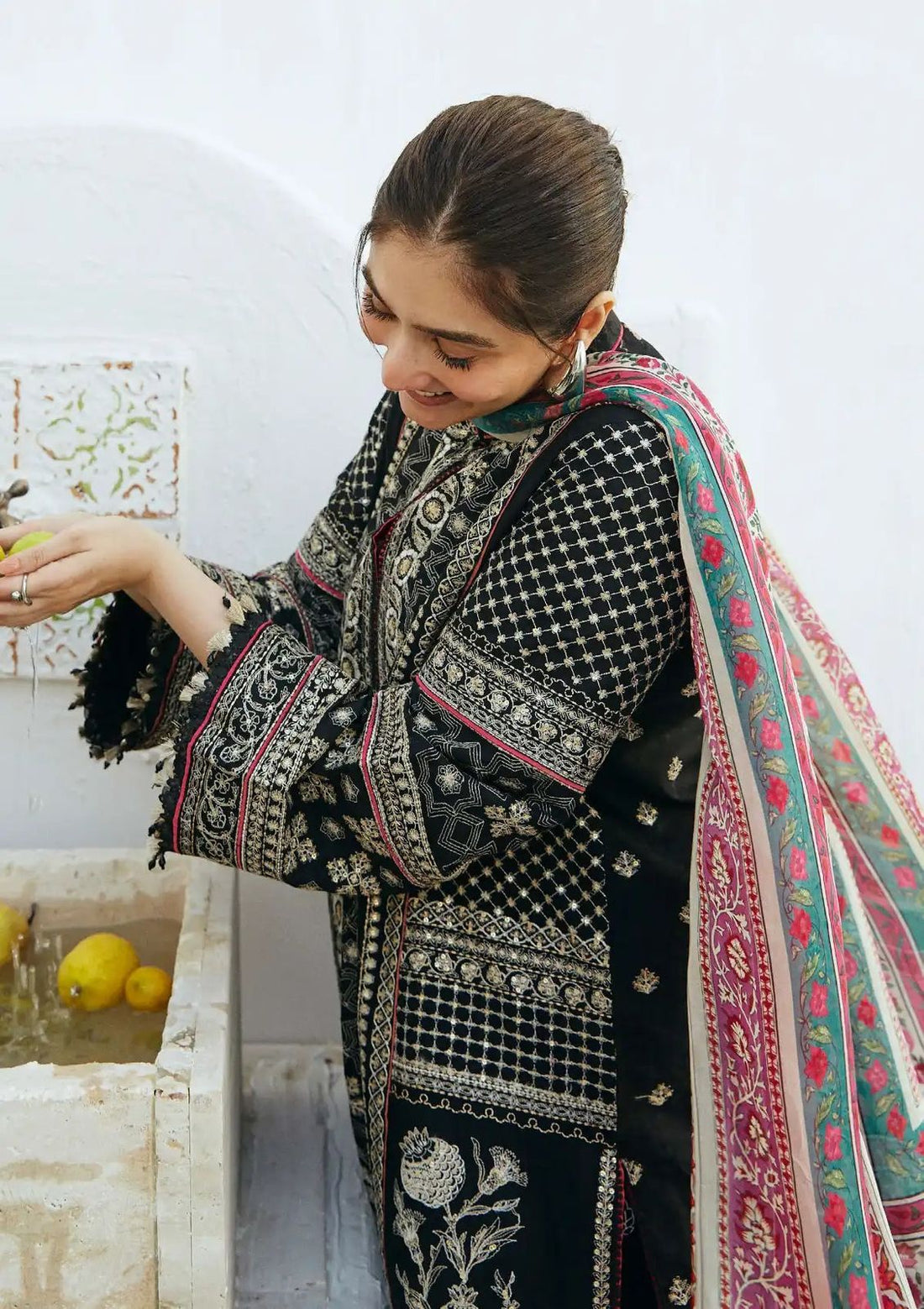 ZaraShahjahan Emboridery lawn 3pc suit